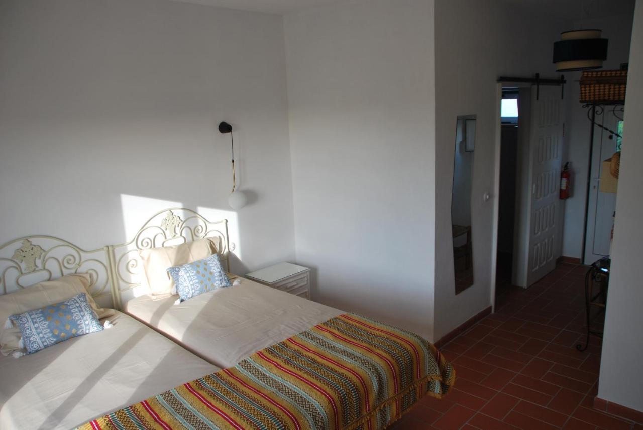 Monte Ramos Guest House Ferreira Do Alentejo Exterior photo