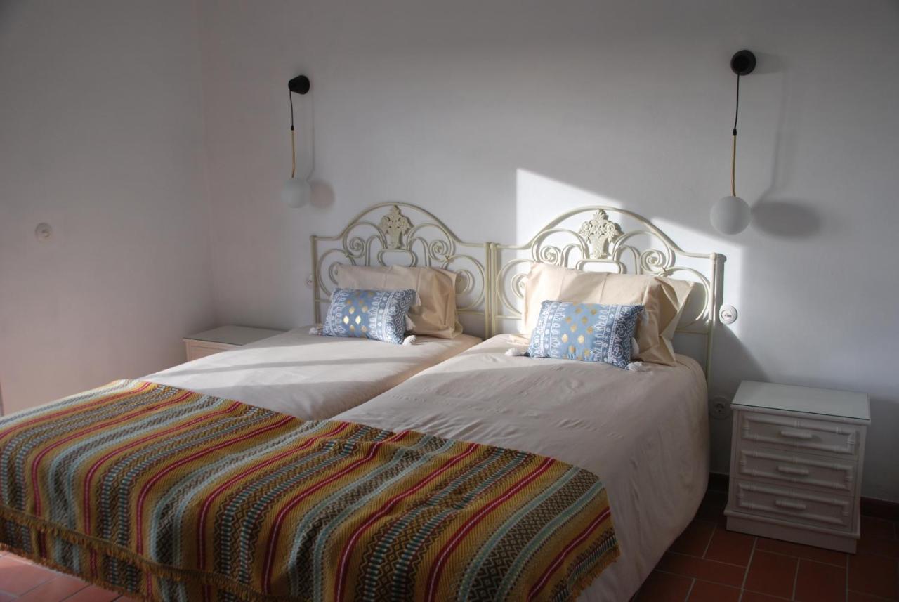 Monte Ramos Guest House Ferreira Do Alentejo Exterior photo