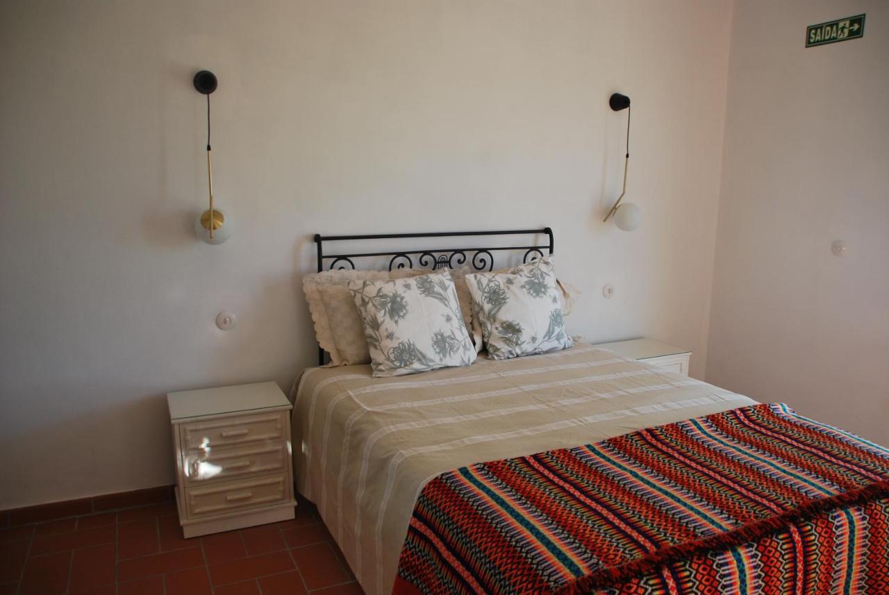 Monte Ramos Guest House Ferreira Do Alentejo Exterior photo